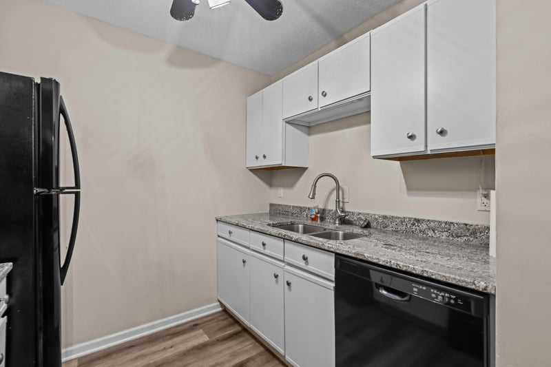 1601 N Innsbruck Dr #155, Fridley, MN 55432
