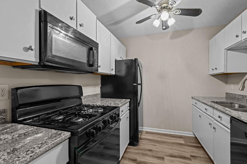 1601 N Innsbruck Dr #155, Fridley, MN 55432