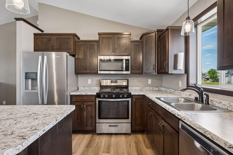 1080 Mitchell Ave, Clearwater, MN 55320