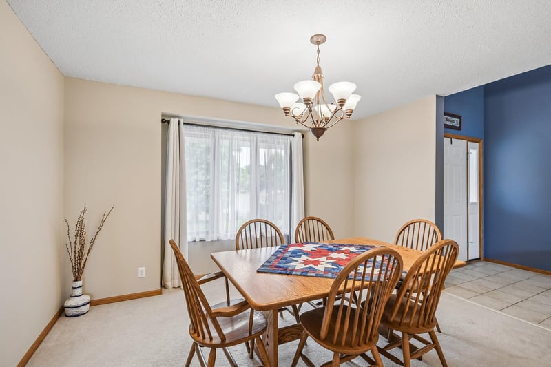 1066 Cripple Creek Ps, Lino Lakes, MN 55038
