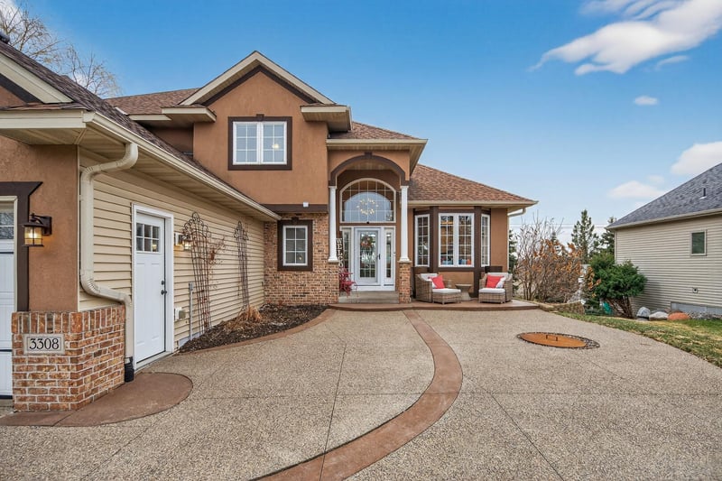 3308 Wild Horse Ps NW, Prior Lake, MN 55372