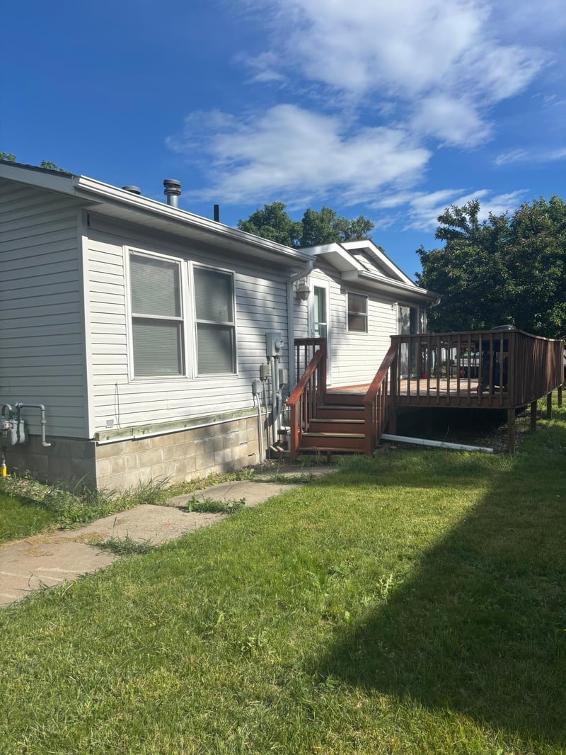 211 E Broadway St, Redwood Falls, MN 56283