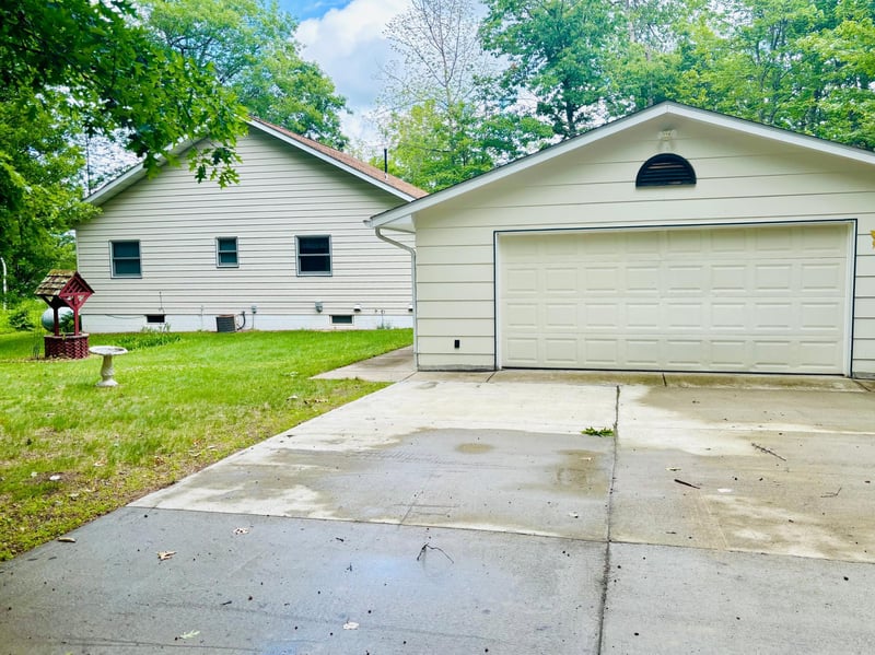 2516 N Long Lake Dr NW, Backus, MN 56435