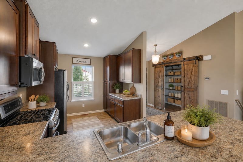 15174 Emory Cir, Apple Valley, MN 55124