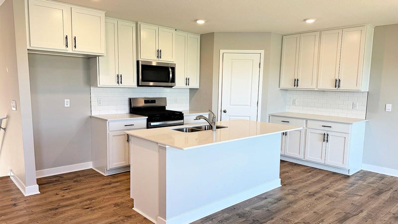 2605 Denali Ct, Shakopee, MN 55379