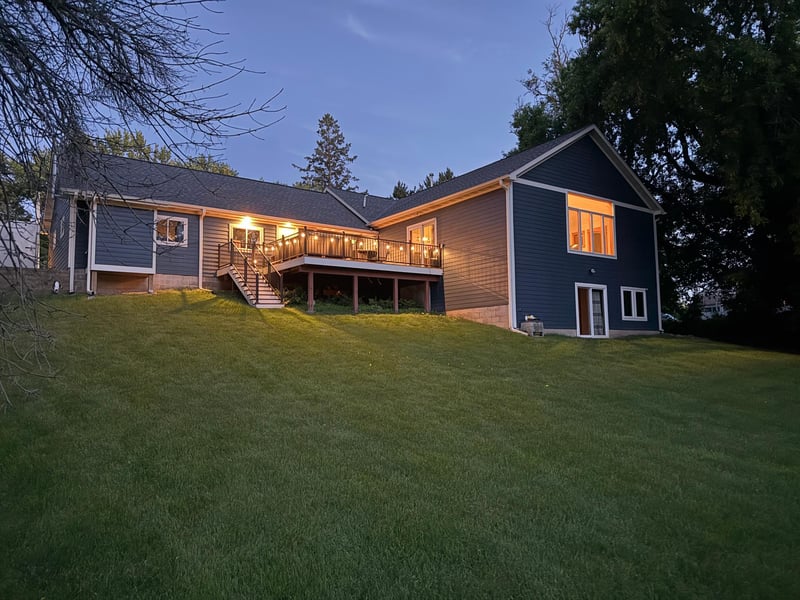 6130 Stillwater Blvd N, Oakdale, MN 55128