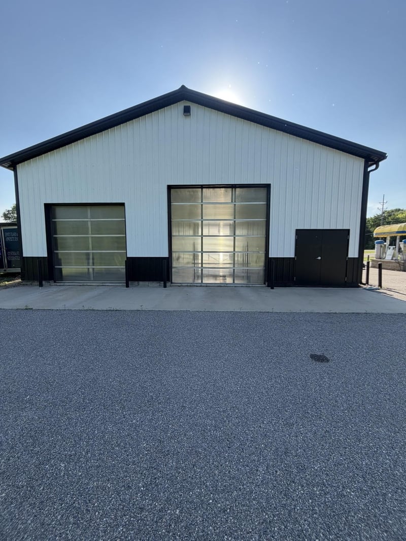 406 W State Hwy 60 Ave, Elysian, MN 56028