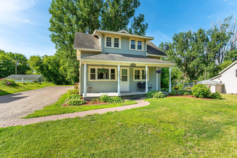 104 6th Ave SW, Pelican Rapids, MN 56572