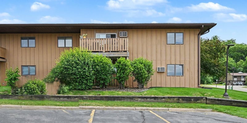 125 Kingswood Dr #1D, Red Wing, MN 55066