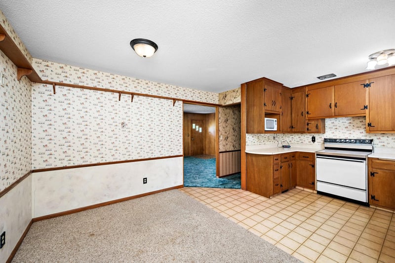1125 Oakview Ln N, Plymouth, MN 55441