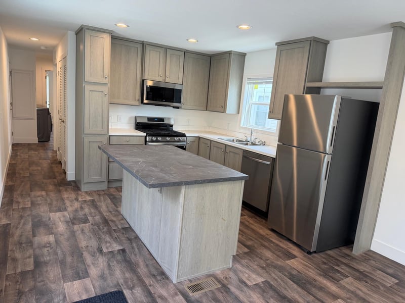 1611 6th Ave E #A5, Alexandria, MN 56308