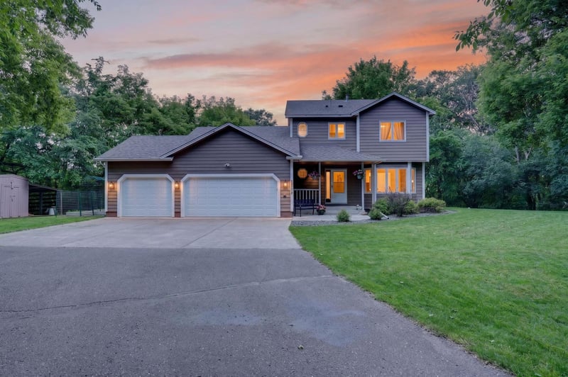 19972 Troy St NW, Elk River, MN 55330
