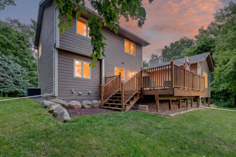 19972 Troy St NW, Elk River, MN 55330