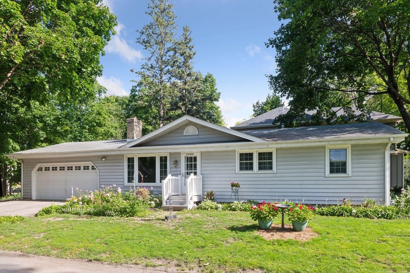 2765 Ethel Ave, Wayzata, MN 55391