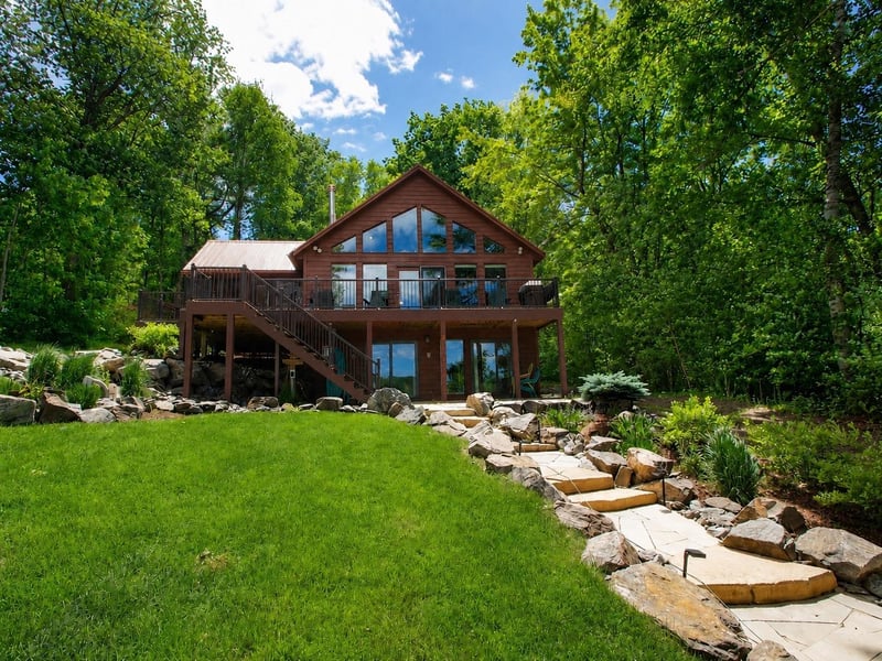 14066W Snowshoe Ln, Stone Lake, WI 54876