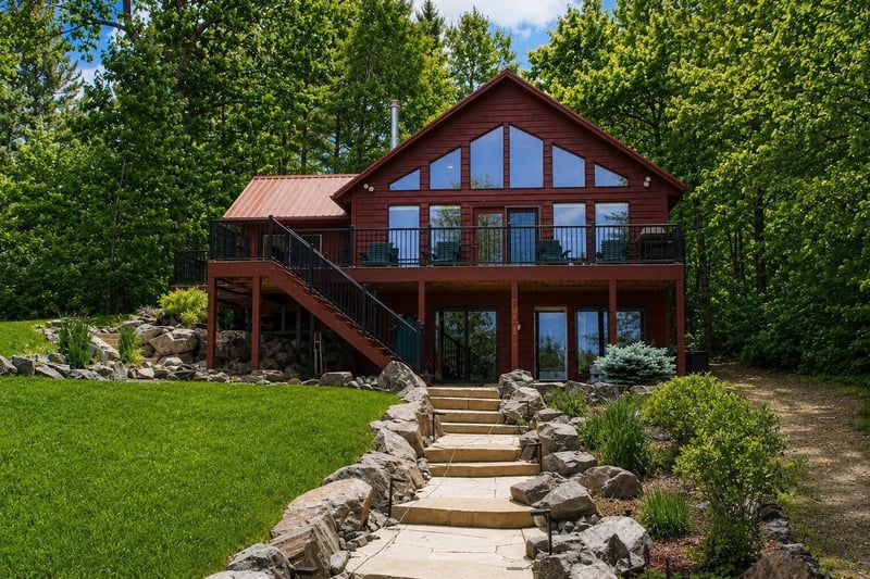 14066W Snowshoe Ln, Stone Lake, WI 54876