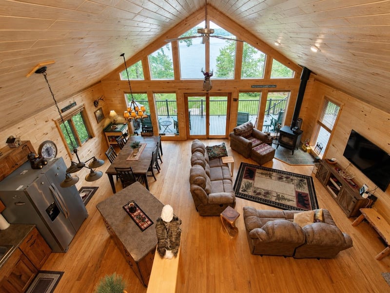 14066W Snowshoe Ln, Stone Lake, WI 54876