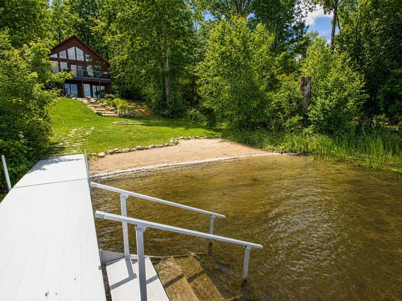 14066W Snowshoe Ln, Stone Lake, WI 54876