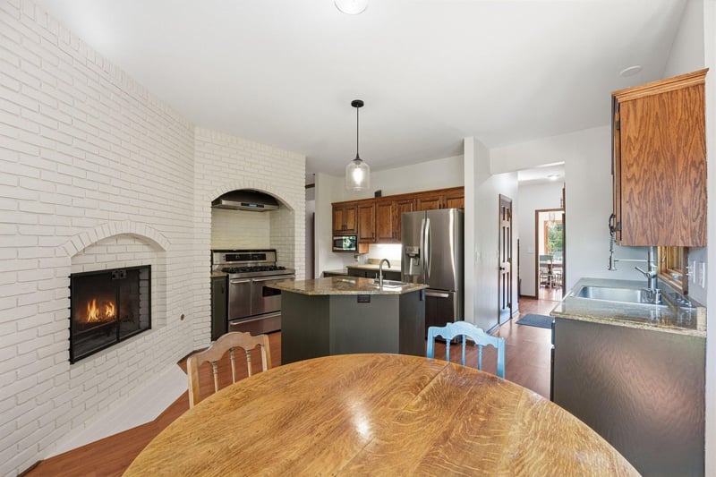 1451 Brookshire Ct, New Brighton, MN 55112