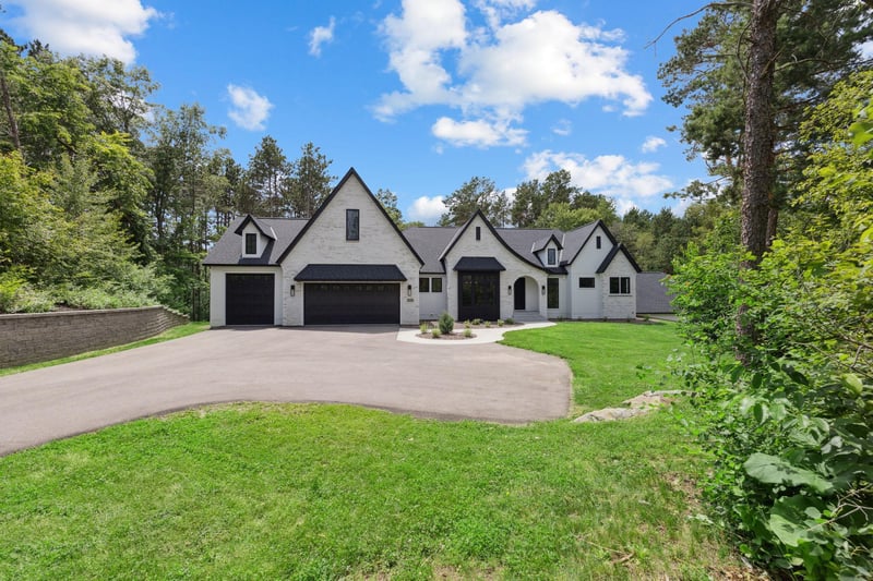 5736 57th Street Cv N, Lake Elmo, MN 55042