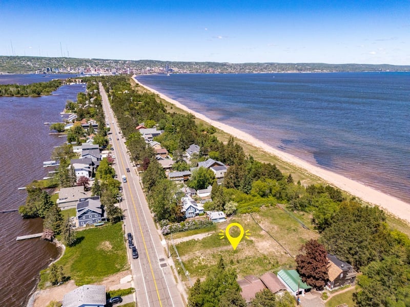 29XX S Lake Ave, Duluth, MN 55802