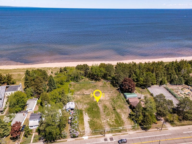 29XX S Lake Ave, Duluth, MN 55802