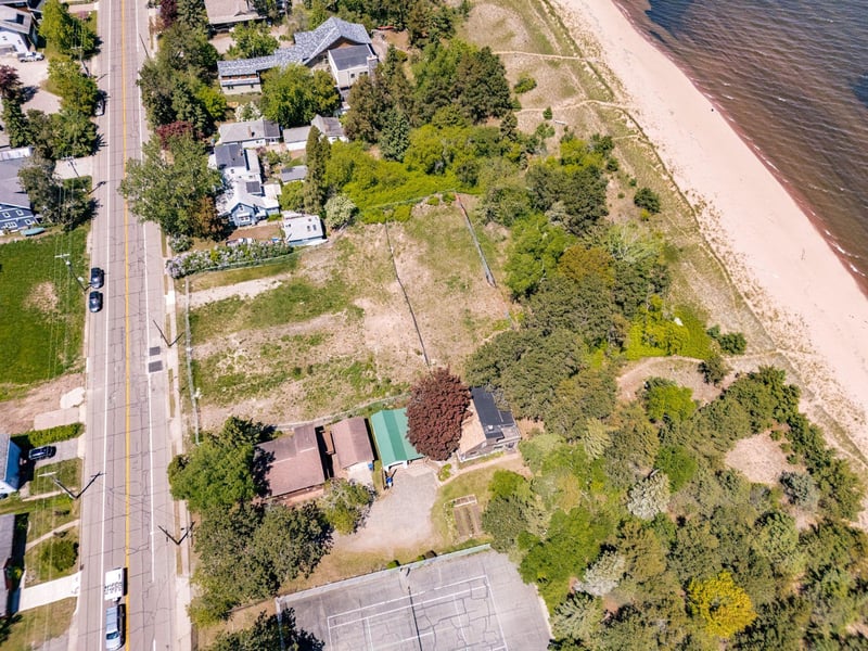 29XX S Lake Ave, Duluth, MN 55802