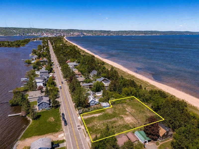 29XX S Lake Ave, Duluth, MN 55802