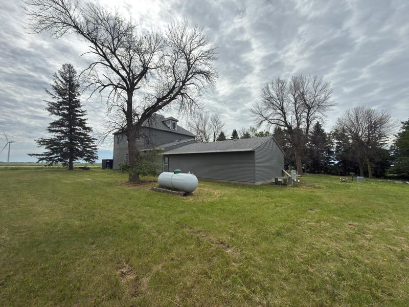 93883 580th Ave, Mountain Lake, MN 56159