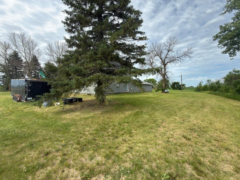 93883 580th Ave, Mountain Lake, MN 56159