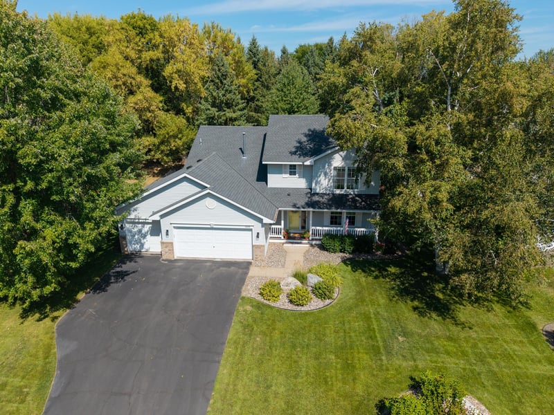8106 Greenbriar Ln, Woodbury, MN 55125