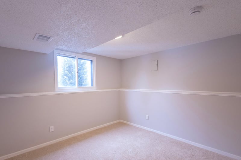 8640 Hillside Trl S, Cottage Grove, MN 55016