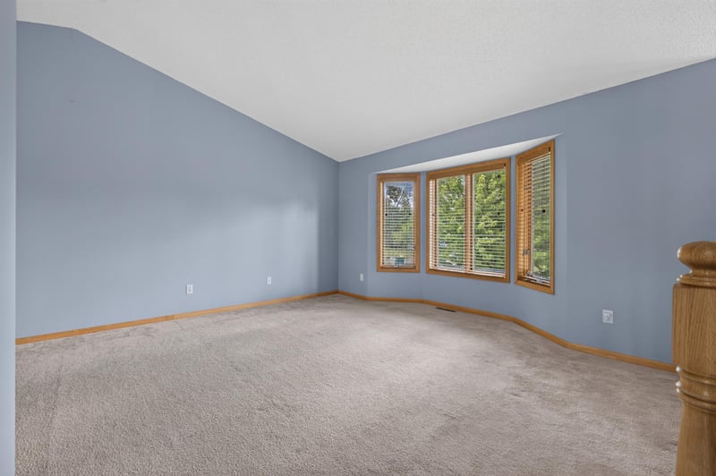 259 Fieldcrest Ave, Montrose, MN 55363