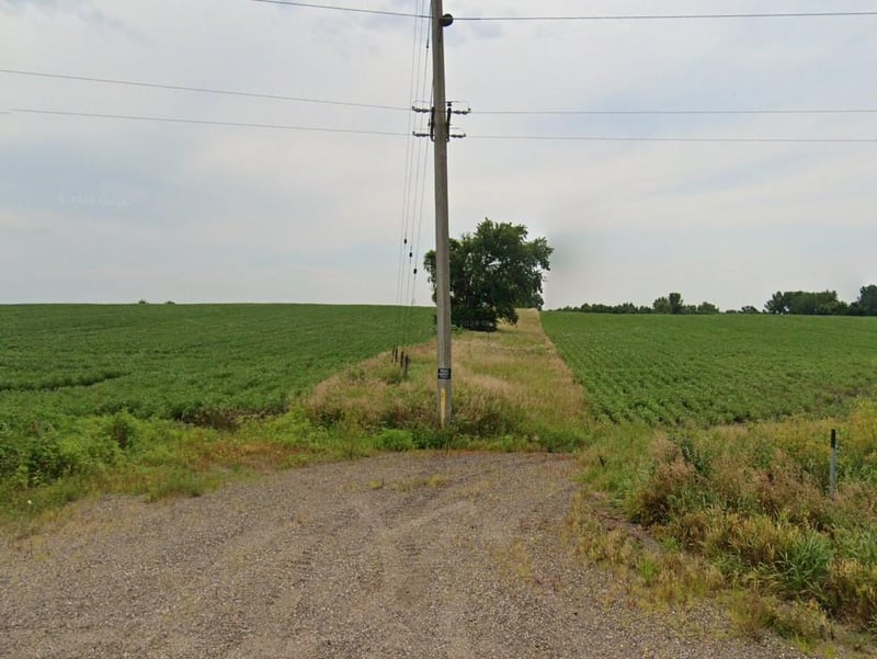 24605 State Highway 60, Madison Lake, MN 56063