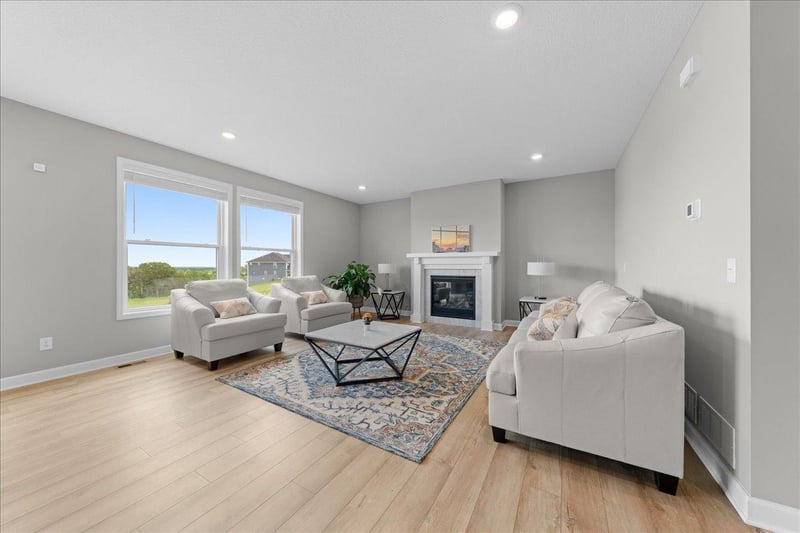 819 Spancil Hill Vw, Woodbury, MN 55129