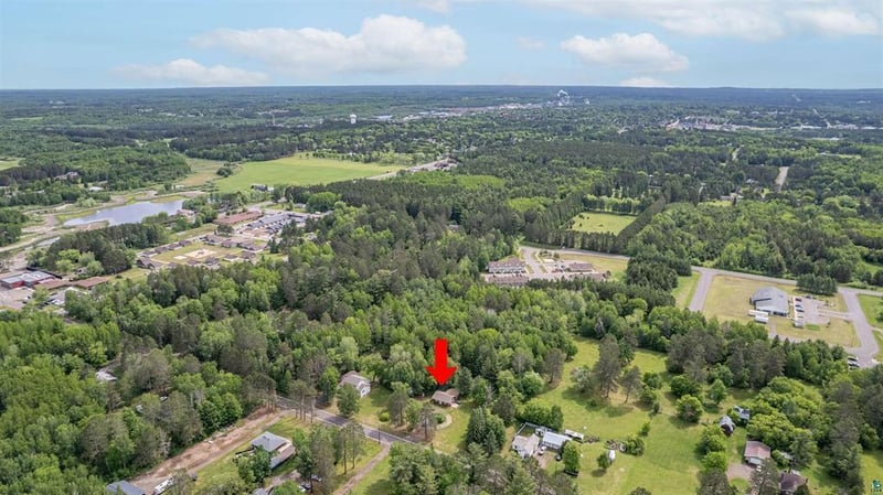 960 Trettel Ln, Cloquet, MN 55720