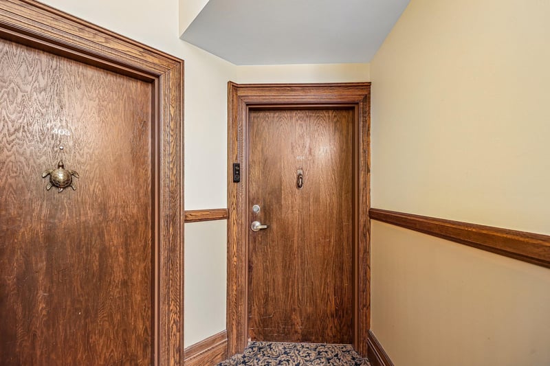 165 Western Ave N #404, Saint Paul, MN 55102