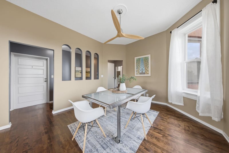 168 College Ave W #2, Saint Paul, MN 55102