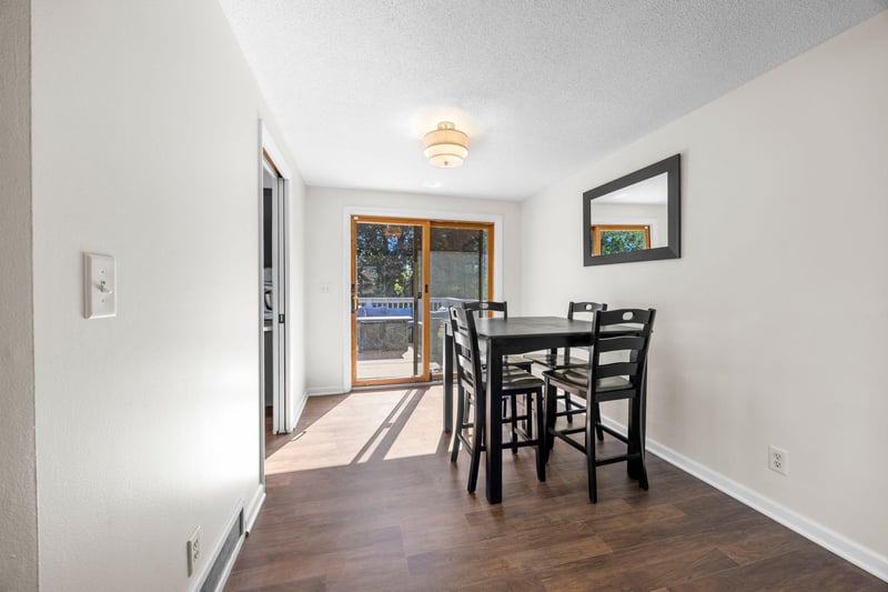 9807 Heath Ave S, Cottage Grove, MN 55016