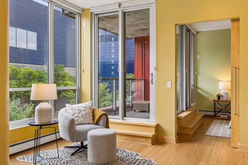 901 S 2nd St #207, Minneapolis, MN 55415