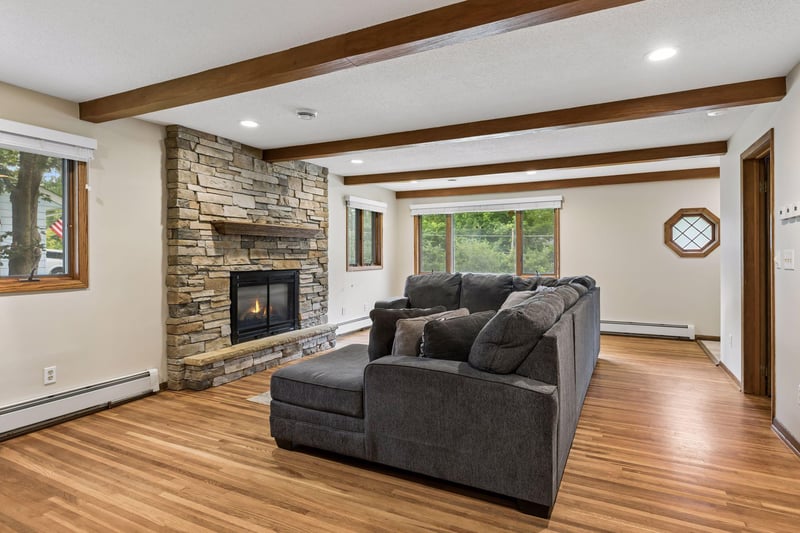 1461 N Arm Dr, Mound, MN 55364