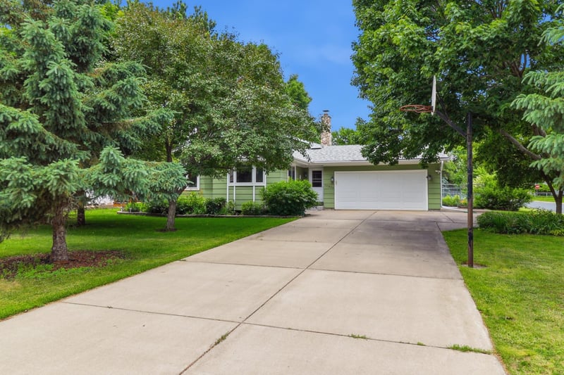 10824 95th Pl N, Maple Grove, MN 55369