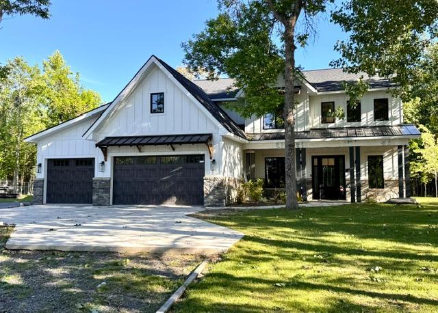 305 Shorewood Dr, International Falls, MN 56649