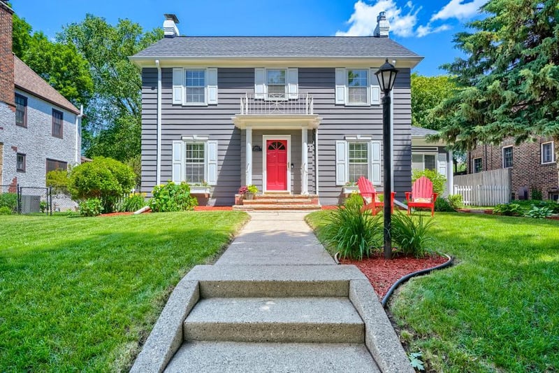 1855 Pinehurst Ave, Saint Paul, MN 55116