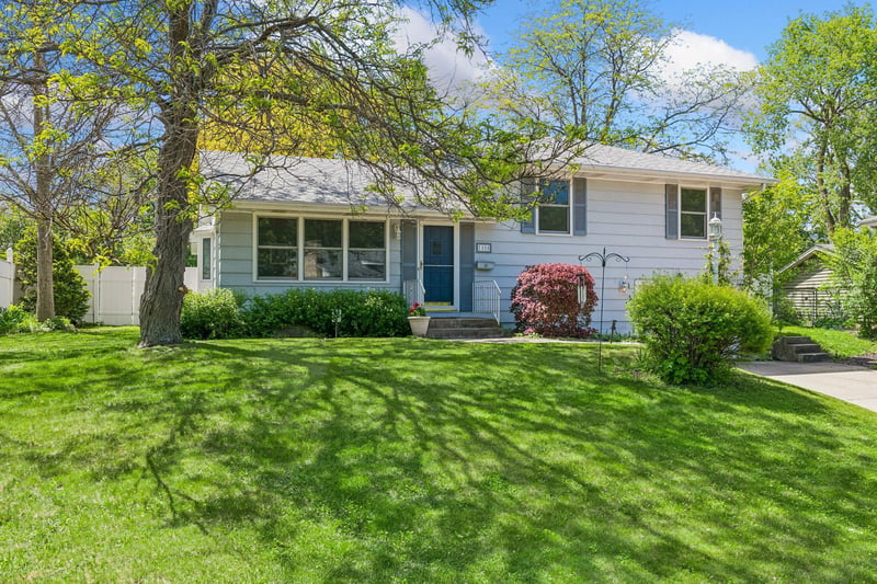 2350 Wells Wood Curve, Bloomington, MN 55431