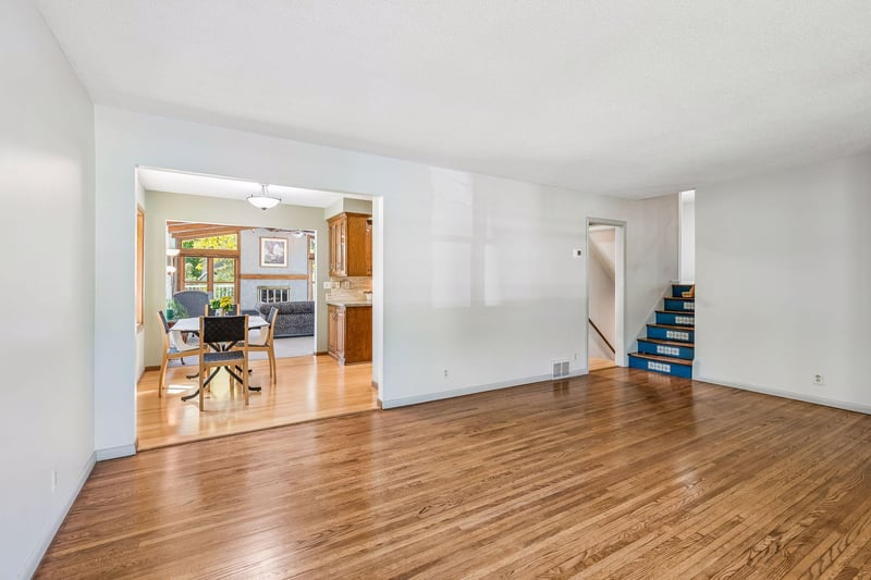 2350 Wells Wood Curve, Bloomington, MN 55431