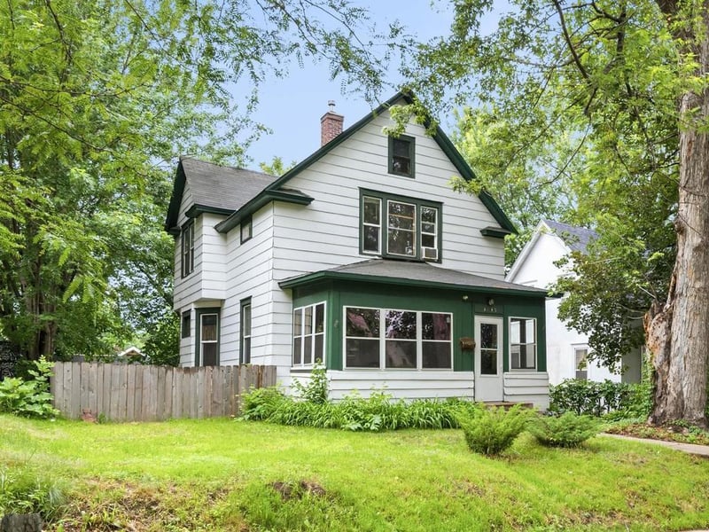3735 Girard Ave N, Minneapolis, MN 55412