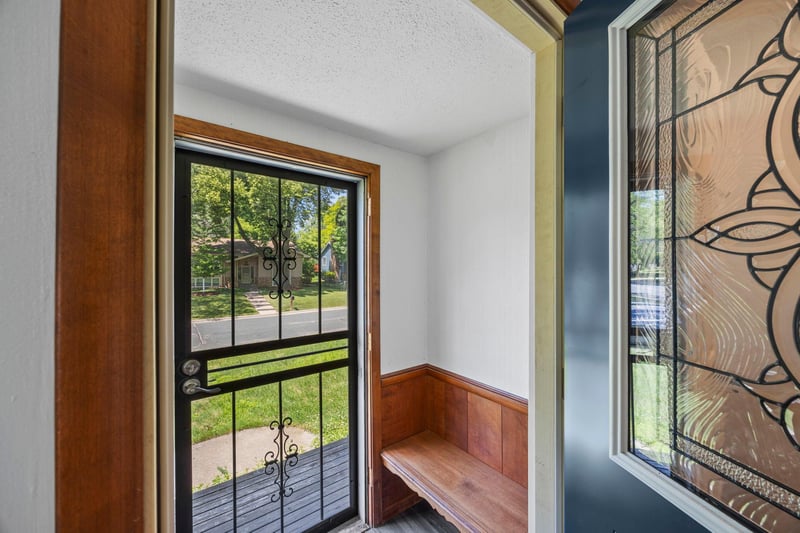 7000 Dallas Rd, Brooklyn Center, MN 55430
