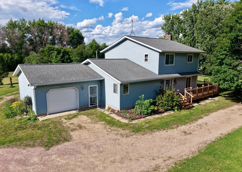 43365 590th Ave, Mountain Lake, MN 56159