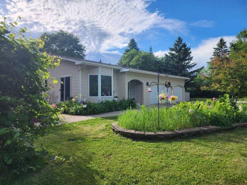 14890 Country Rd, Rogers, MN 55374